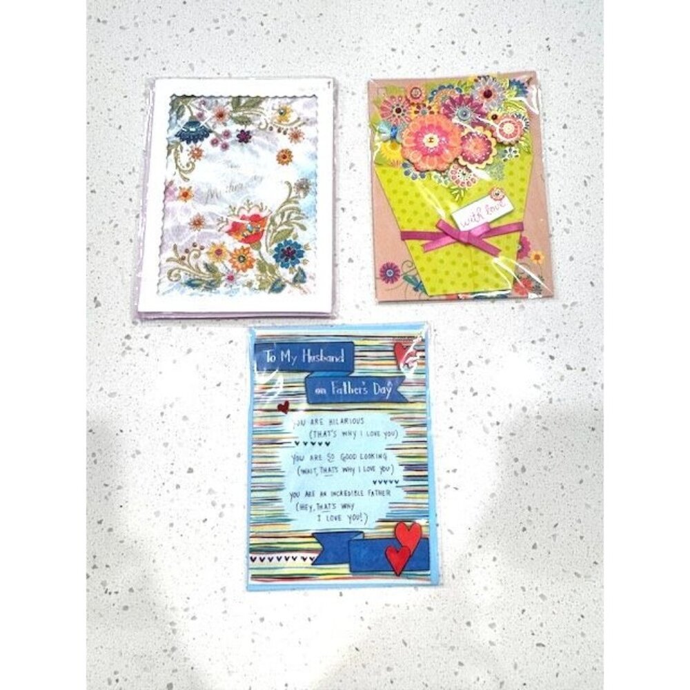 NWT set of 3 Papyrus Greeting Cards Bundle - Mothers Day & Fathers Day